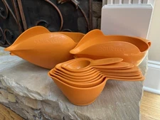 Randy Kaas Pourfect Mixing Bowls & Measuring Cups 11 Piece Set~Orange Tangerine