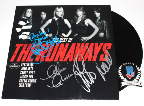 THE RUNAWAYS BAND SIGNED BEST OF ALBUM VINYL JOAN JETT LITA CHERIE BECKETT COA