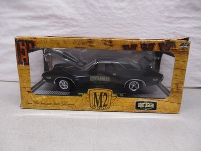M2 Bootlegger 1970 Dodge Challenger R/T Hemi 1/24