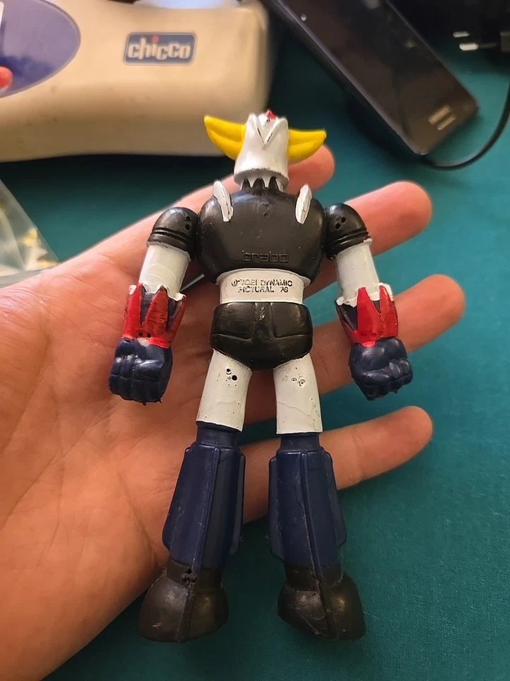 Robot in gomma Goldrake Toei Dynamic Pictural 1978 misura 14 cm - Goldorak  - Immagine 3 di 3