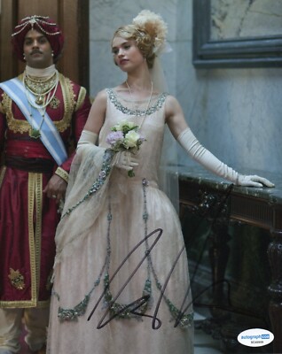 LILY JAMES SIGNED PHOTO (1) ALSO ACOA CERTIFIED DOWNTON ABBEY