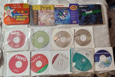 LOT OF 16 VINTAGE SOFTWARE CD AOL NERO MOTOROLA MICROSOFT LOGITECH DRIVERS
