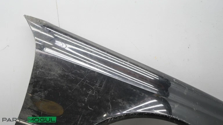 Guardabarros delantero derecho pasajero mercedes w209 clk350 clk500 clk550 2003-2009 Foto 4 de 4