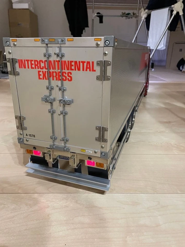 TAMIYA 1/14 Scania Scatola Camion 2.4G Completo Operazione Camion Rimorchio - Immagine 4 di 4