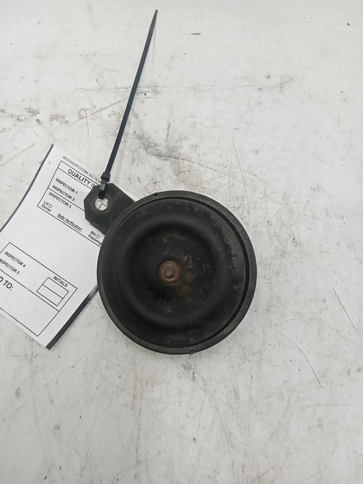Bocina Geo Metro 89-94 usada OEM Foto 4 de 4