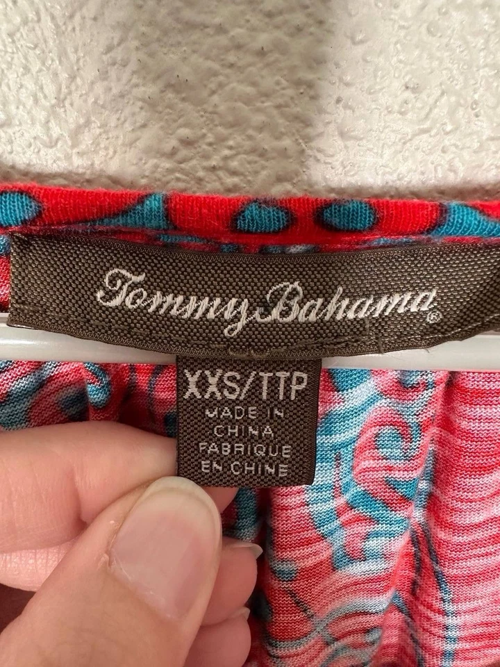 Tommy Bahama Top XXS Rojo Azul Paisley Rayón Boho Corbata Cuello Manga Larga Camiseta Foto 3 de 4