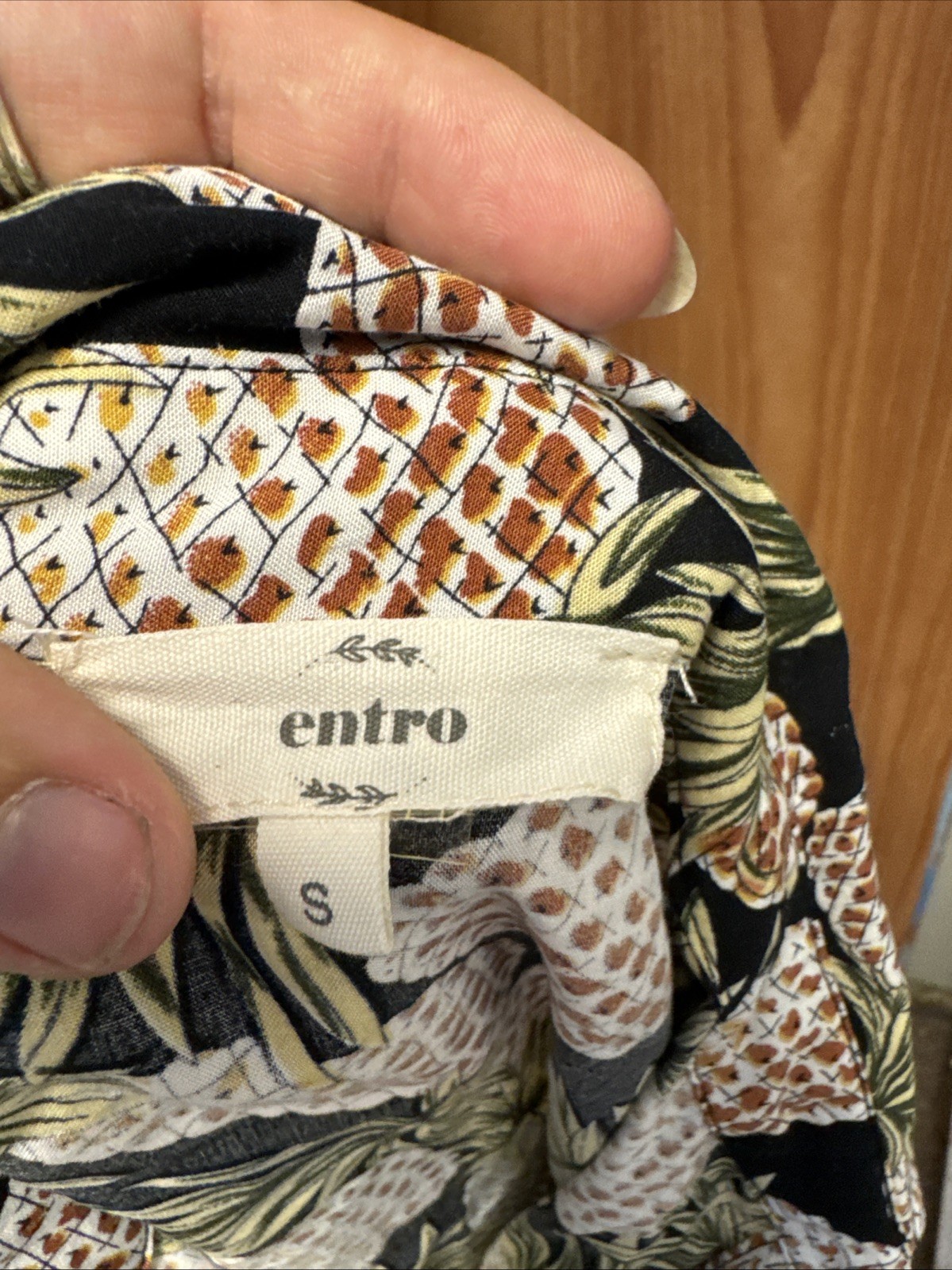 Entro Pineapple Pattern Long Sleeve Button Down W… - image 8