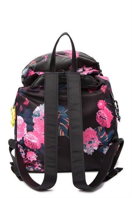 Steve Madden Women display picture 1
