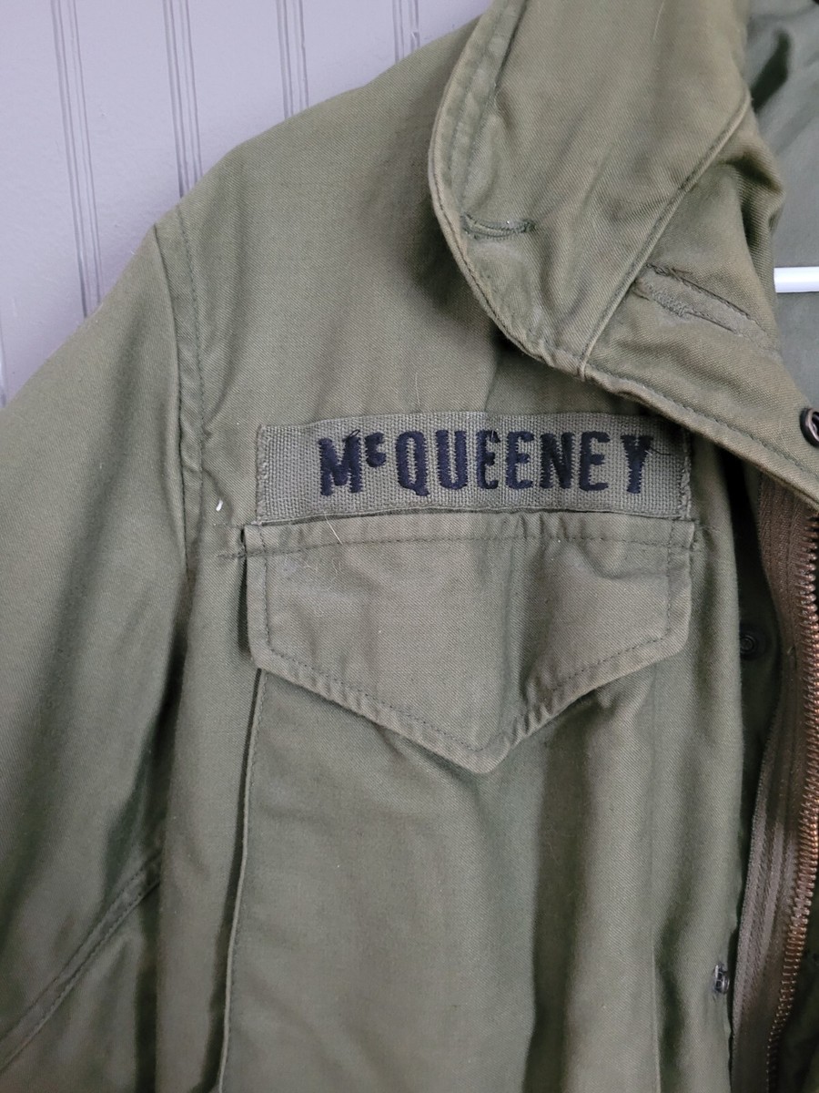 US MILITARYVTG Navy COAT COLD WEATHER MEDIUM REGULAR STOCK NO