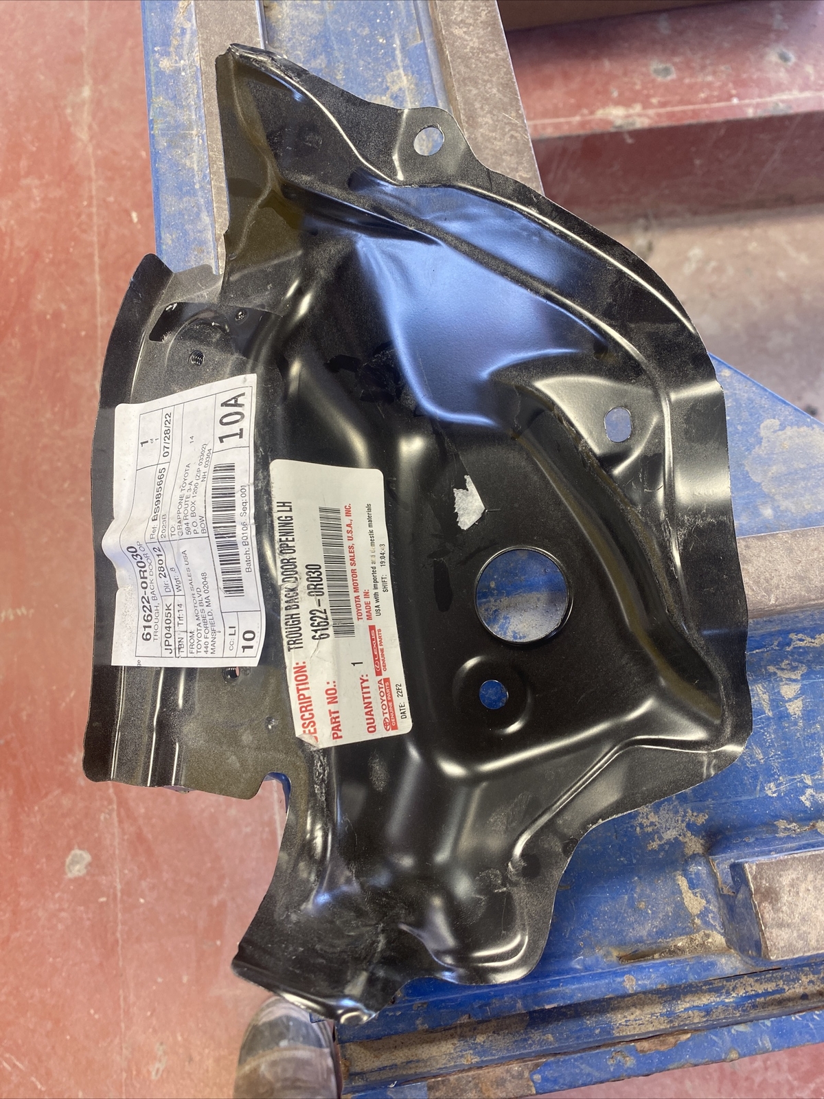 TOYOTA OEM 1318 RAV4 Quarter PanelTrough left 616220R030 taillight