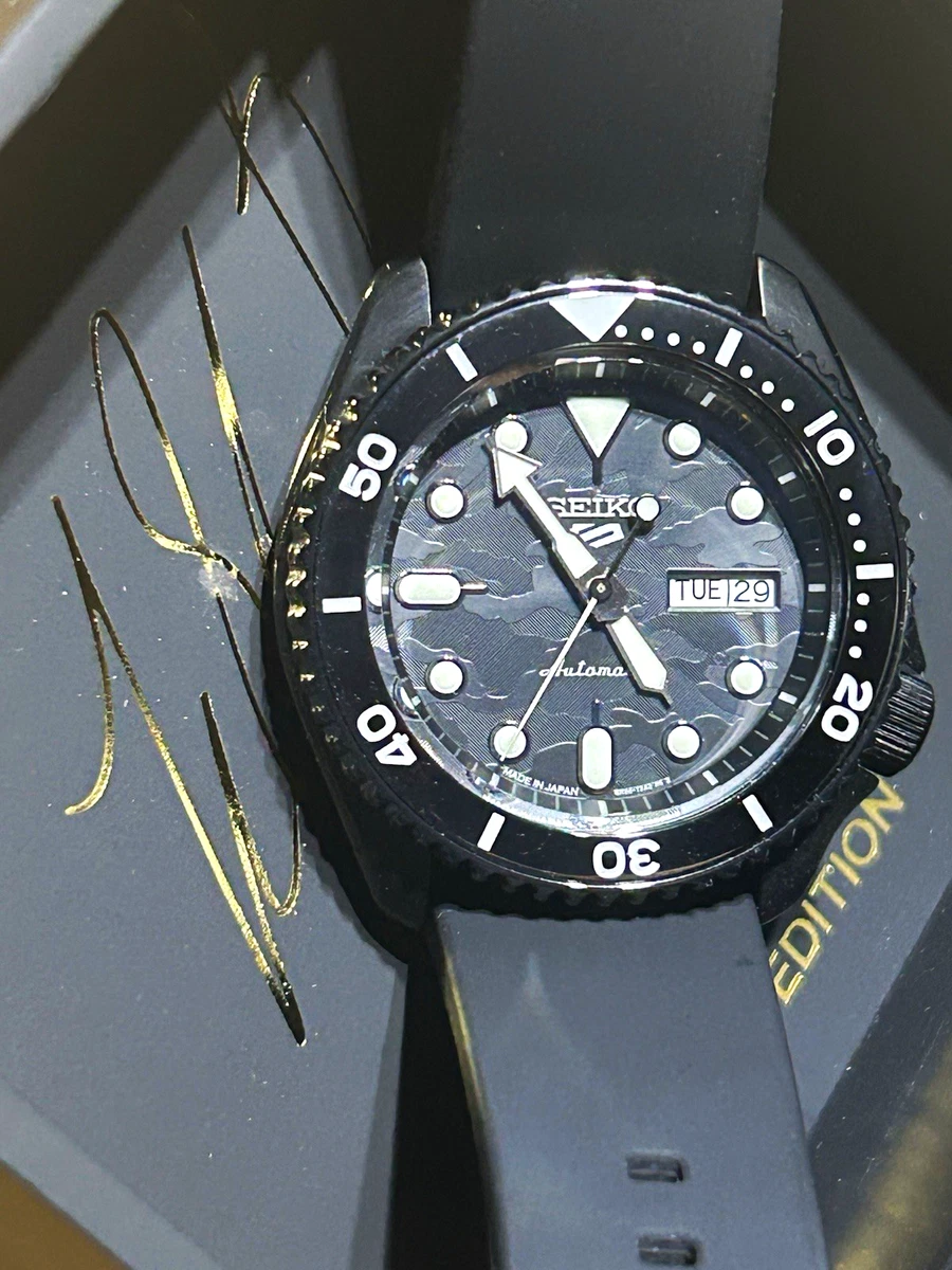 Seiko 5 Sports Mechanical (Automatic) Rubber Band Wristwatches for