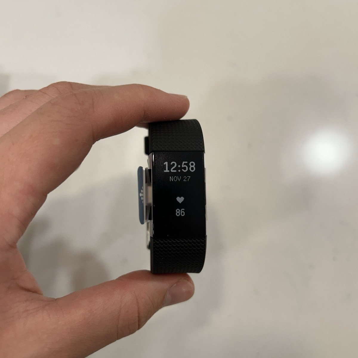 fitbit charge2 ※未使用品 Yahoo!オークション -「fitbit charge 2」の落札相場・落札価格