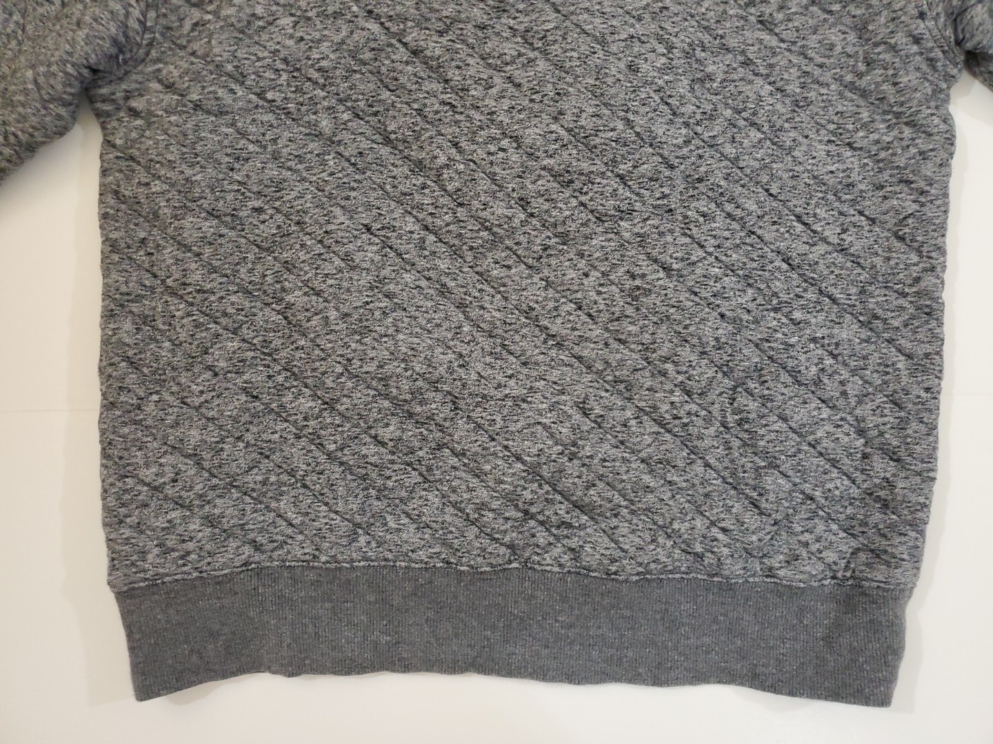Faherty Size Medium Gray Epic Quilted Fleece Pull… - image 11
