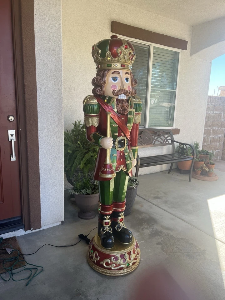 Светодиодный щелкунчик Costco, 6 футов, светодиодные фонари и музыка - Изображение 3 из 4