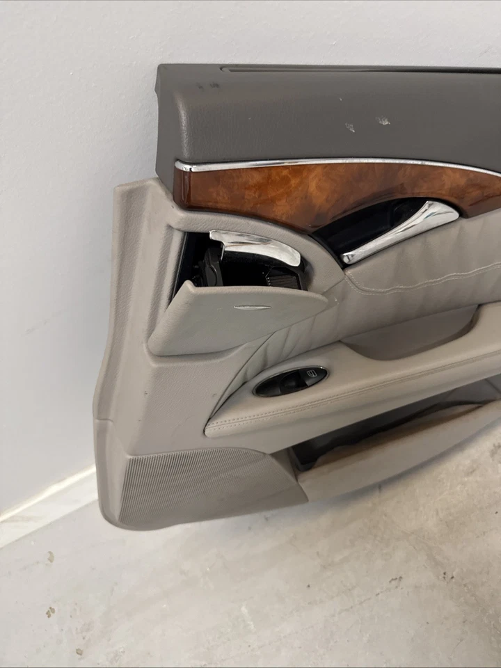 03-06 OEM Mercedes W211 E500 Rear Right Door Panel With Black Shade. Complete! - Image 4 of 4