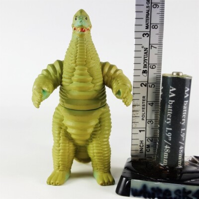 Ultraman Monster Kaiju Red King 3.4