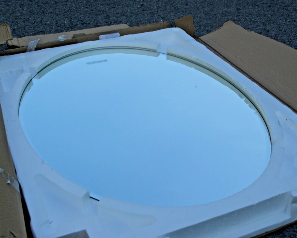 Gatco Clear 26-1/2" X 19-1/2" Frameless, Flush Mount Oval Mirror - Item no 5801A - Image 3 of 4