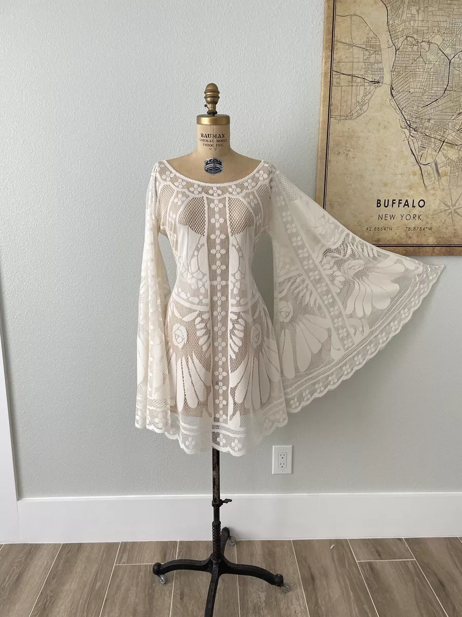 Short bell sleeve wedding dress cheap