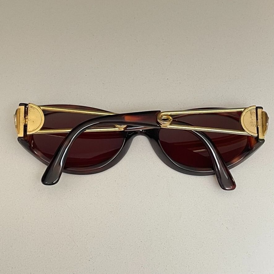 GIANNI VERSACE Vintage 90s Tortoise Frame Gold Safety Pin