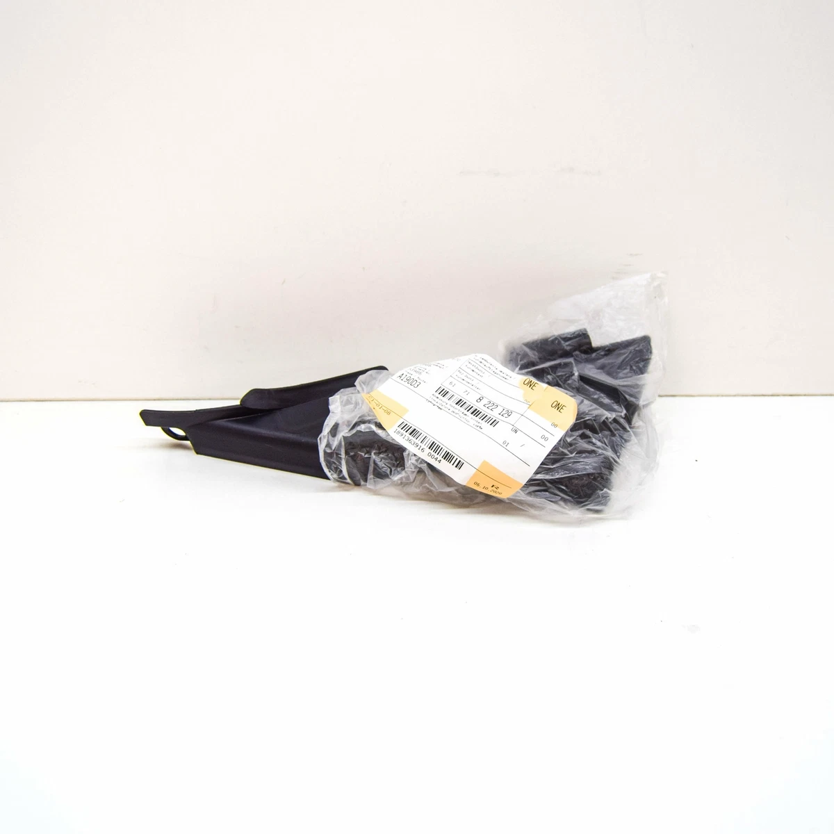 NEW BMW 5 E39 REAR LEFT ENGINE SUPPORT COVER 51718222129 8222129 