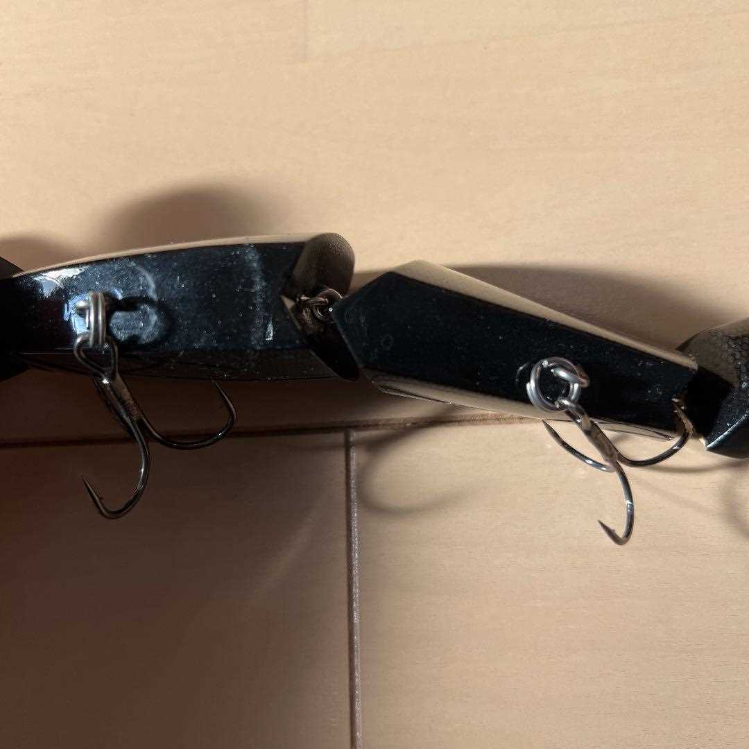 Rare Roman Made Roman Trick Black Red Tail Rubber Lip Swimbait Lure No Box Used - Image 4