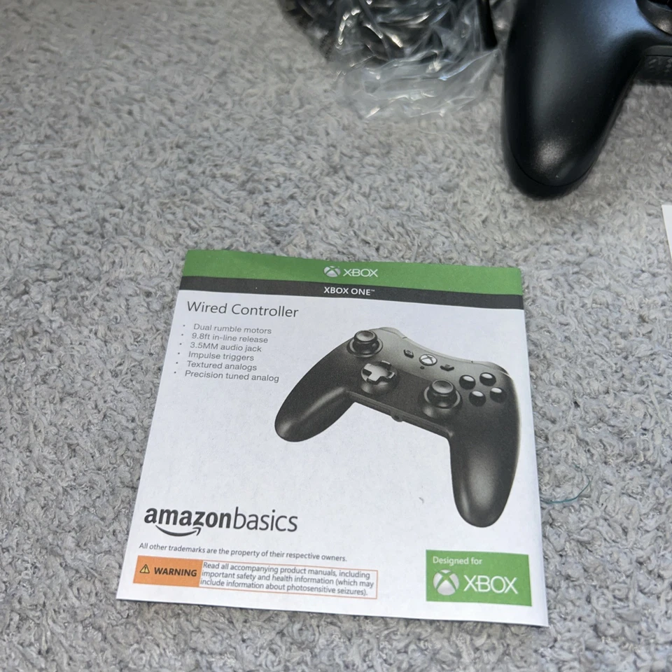 Amazon Basics Xbox One Wired Controller Black Brand new Never used wow!!! - Image 2 of 4