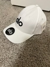 Alo Yoga Off-Duty Performance Hat White Black Logo Adjustable Cap Sport NWT