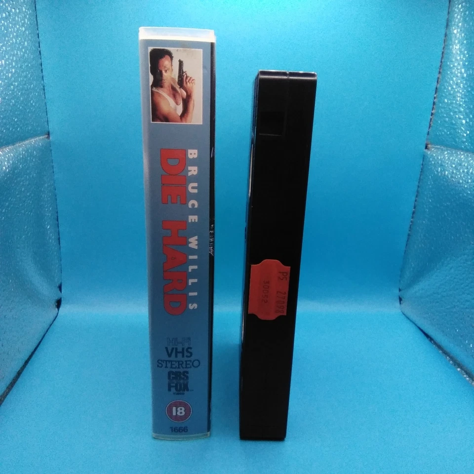 Die Hard  VHS Video Tape Pal CBS FOX - Bruce Willis - Christmas Movie. - Image 2 of 4