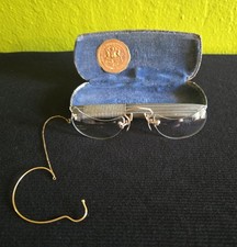 Antique Dorset Pinch-On-The-Nose Clip-On Gold Reading Glasses