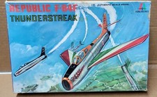Repubblica Italeri F-84F Thunderstreak 1975 emissione scatola aperta pezzi sigillati modello #107
