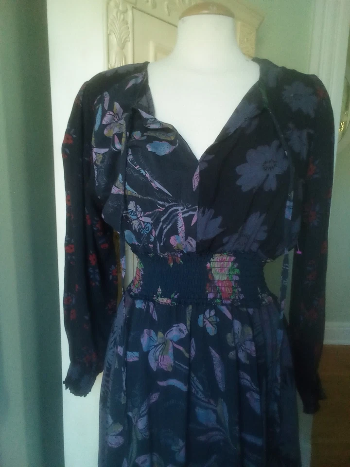 Vestido negro floral Sacred Threads S/M Foto 3 de 4