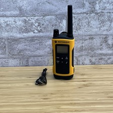 Motorola Talkabout T402  Two-Way Radio  Black Yellow Walkie Talkie