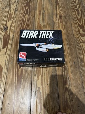 Star Trek Modellbausätze USS Enterprise NCC