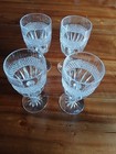 Verres à vin en cristal taillé X 4