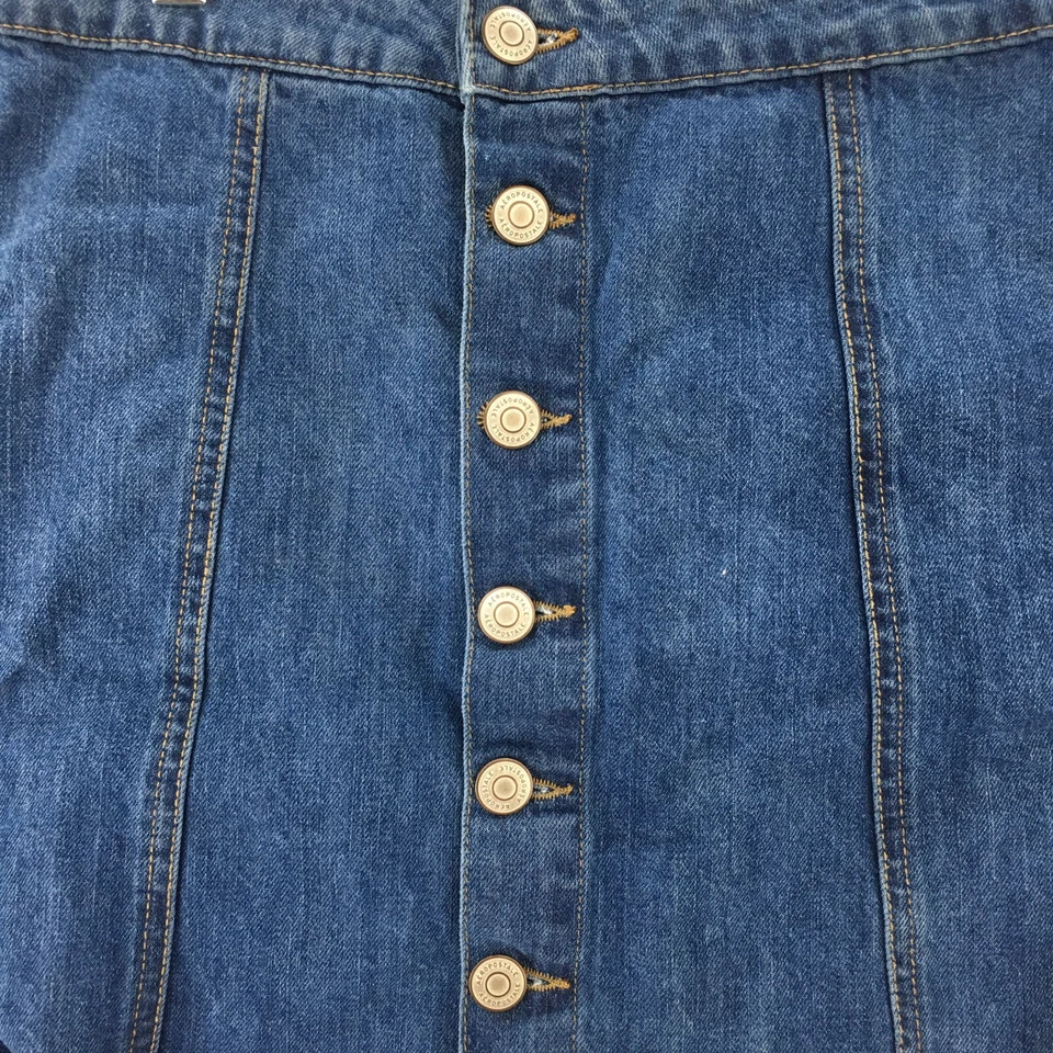 Minifalda Aero tiro alto botón mosca para mujer 8 azul denim lavado medio frente plano Foto 2 de 4