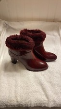 Andrew Geller Molded Rubber Boots With Fur Lined Cuff Vintage 1980s burgundy
