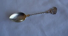 ANTIQUE sterling Silver Souvenir Spoon Juneau ALASKA , twist handle BEAR TOP 