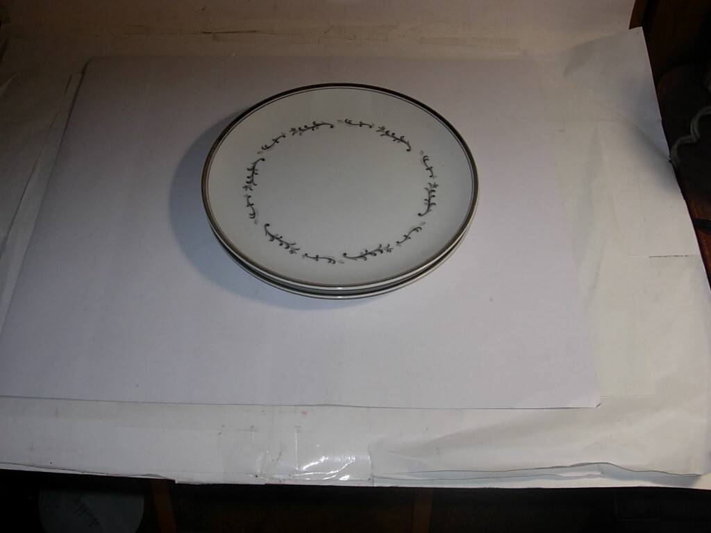 2 Vintage Platinum Scroll By Taihei Fine China 6984 7.5 Salad Plates