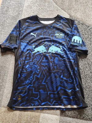 RB Leipzig Sondertrikot mit Yan Diamonde Gr. XL Limitiert Top Zustand Box