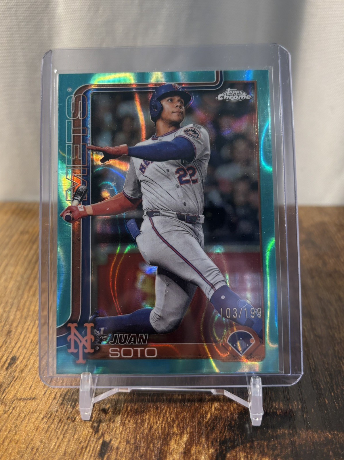 2025 Topps Chrome #200 Juan Soto Aqua Lava Refractor /199