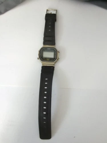 Vintage Casio G-Shock 240 DW-5200 Chronograph Alarm Digital Men Watch Untested