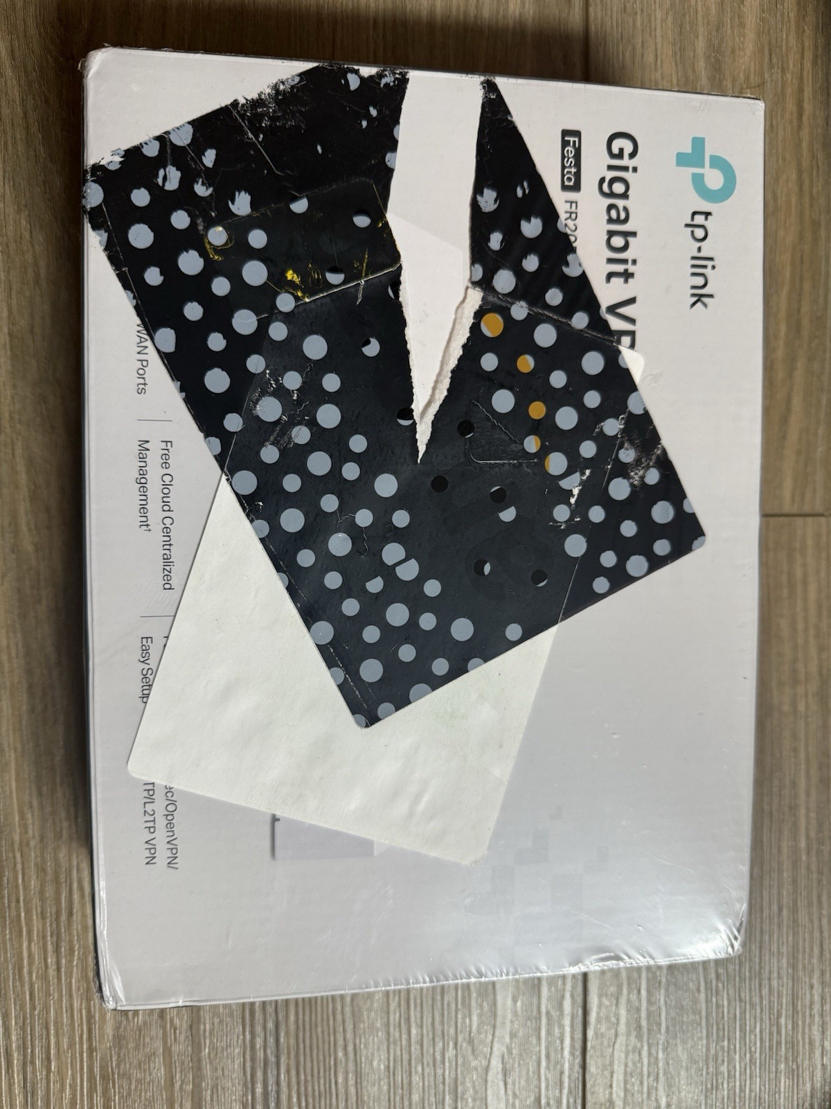 TP-Link Festa FR205, Multi-WAN Wired Router, Up to 3 Gigabit WAN Ports & One USB