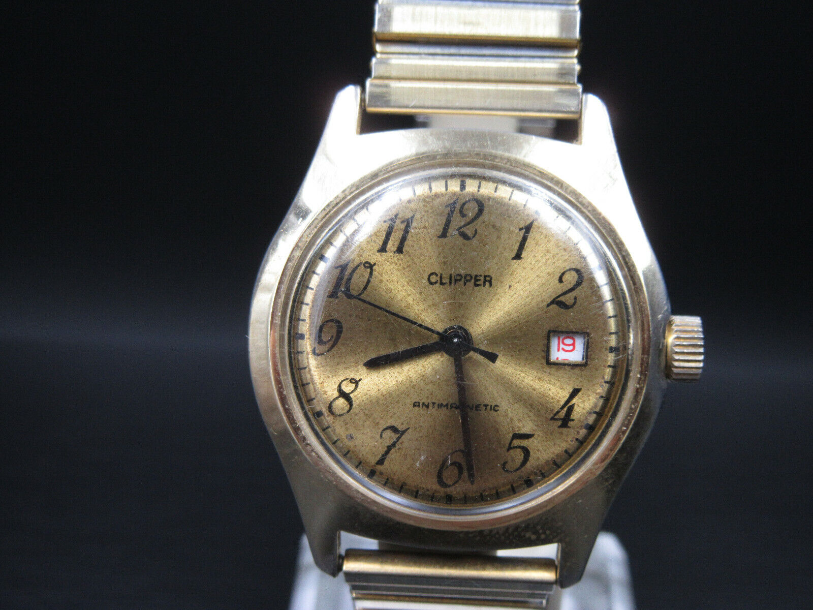 A645 ⭐⭐Vintage " Clipper " Hand Wound Wrist Watch ⭐⭐