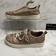 DKNY Kids Sz 1 All Over Monogram Print Low Top Fashion Sneakers Shoes Pre Owned