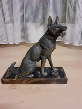 Sculpture en bronze Loup: signé L. CARVIN  1933 longueur 35cm