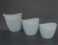 Pampered Chef Silicone Prep Bowls Nesting Measuring Cups w/Lids 1,2,3 Cup set