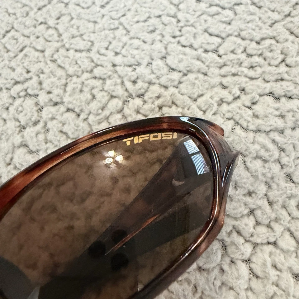 Gafas de sol Tifosi Core marrón tortuga polarizadas gafas de sol deportivas Foto 2 de 4