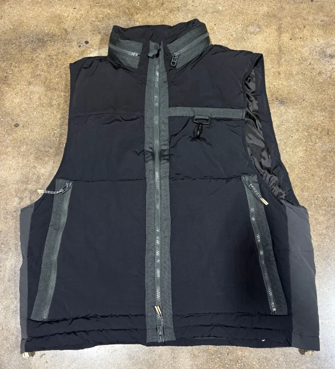 RC Outdoor Supply Black Insulated Vest Size Medium