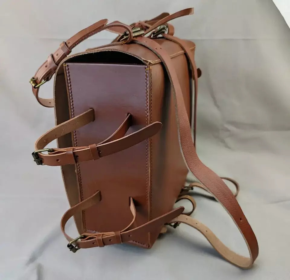 WWII IMPERIAL JAPANESE ARMY OFFICERS GENUINE LEATHER BACKPACKhigh