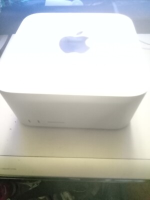 Apple mac studio m1 Ultra 64gb 2tb in good condition Apple wireless mouse 